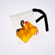 تحميل الصورة في عارض الاستوديو Saffron Soap With Pouch