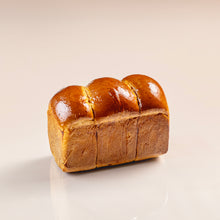 Load image into Gallery viewer, Brioche Tressée
