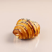 Load image into Gallery viewer, Turkey Ham &amp; Cheese Croissant
