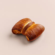 Load image into Gallery viewer, Le Noeud Feuilletée
