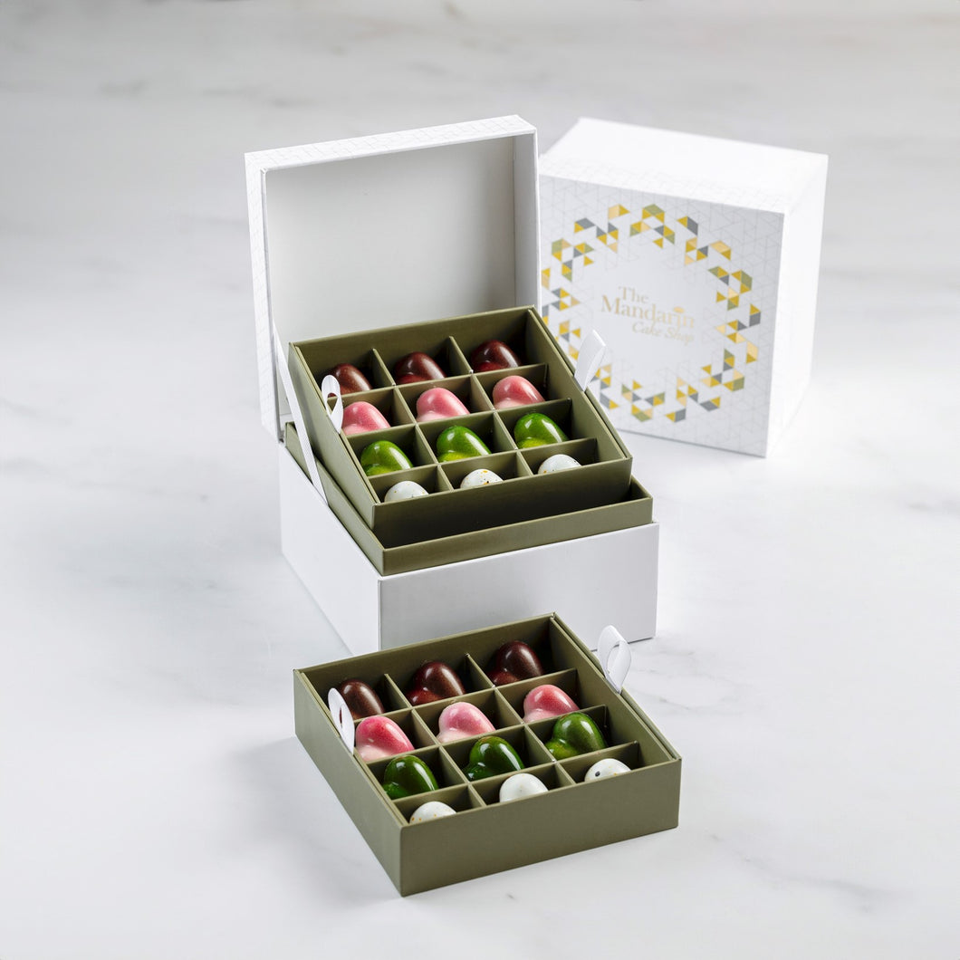 Valentine's Chocolate Box (24 pieces)